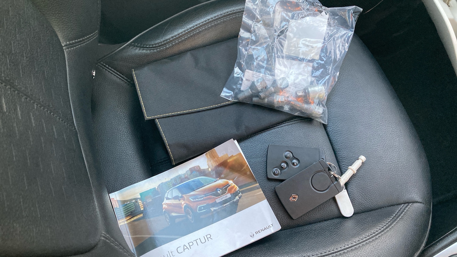 Used Renault Captur 2019 for sale - 76402358: Photo 19