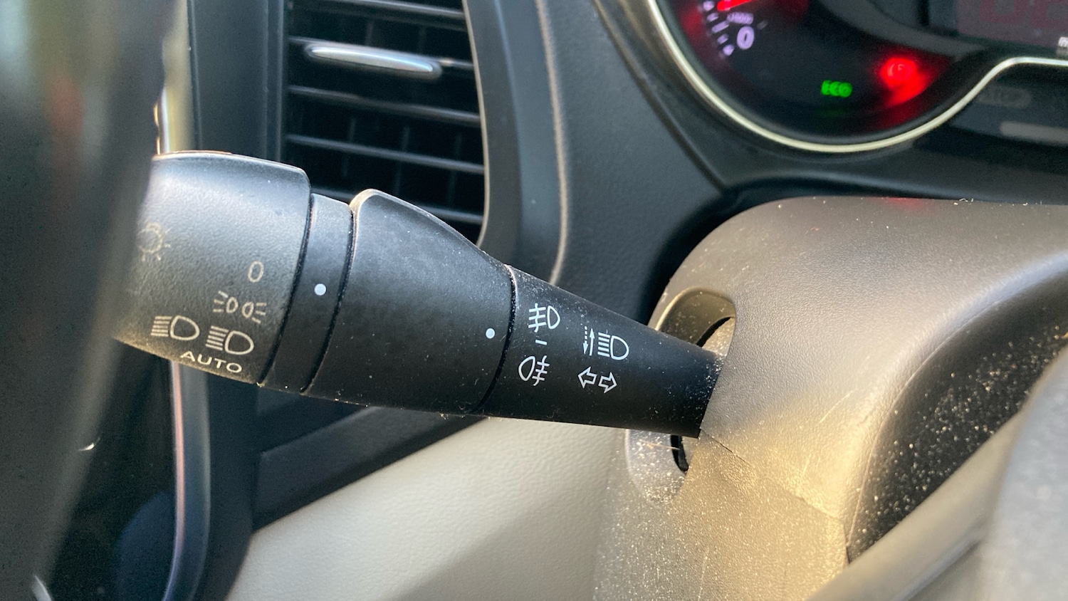 Used Renault Captur 2019 for sale - 76402358: Photo 39