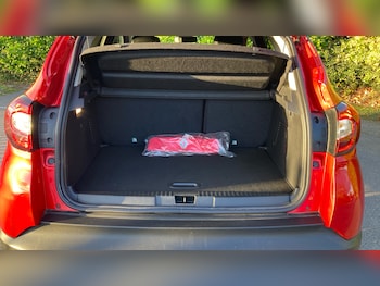 Used Renault Captur 2019 for sale - 76402358: Photo