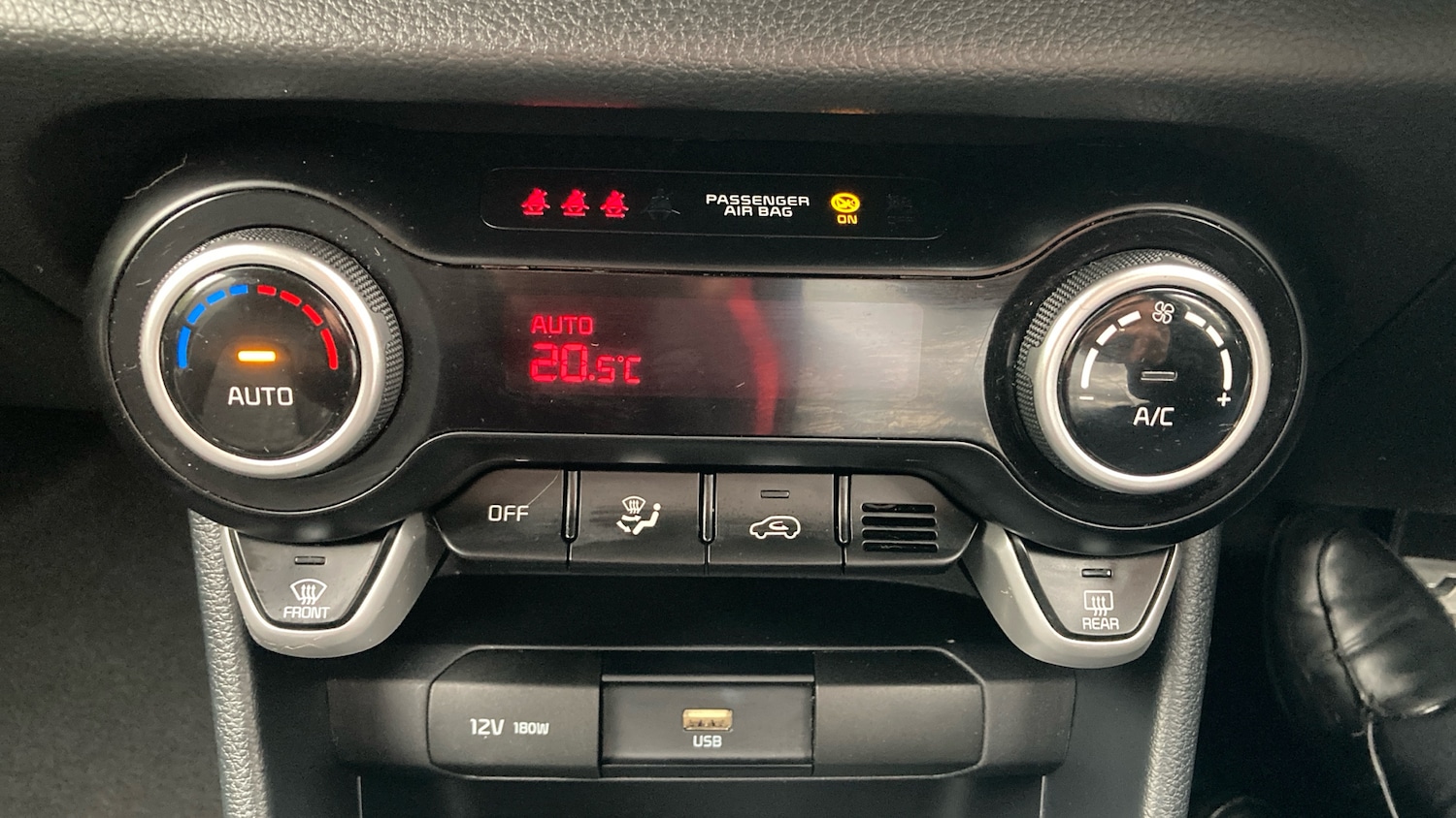 Used Kia Picanto 2022 for sale - 76428596: Photo 35