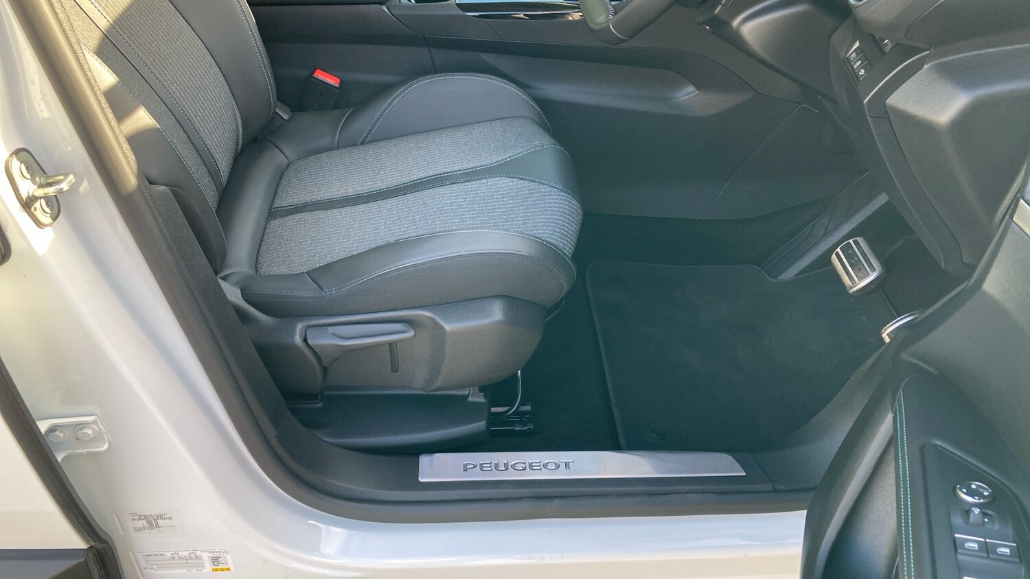 Used Peugeot 3008 2022 for sale - 76332009: Photo 26