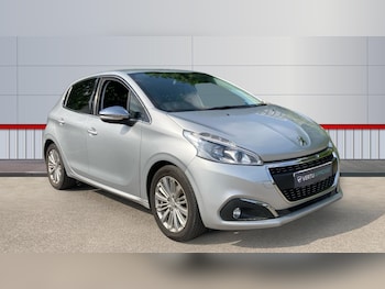 Used Peugeot 208 2016 for sale - 75420741: Photo