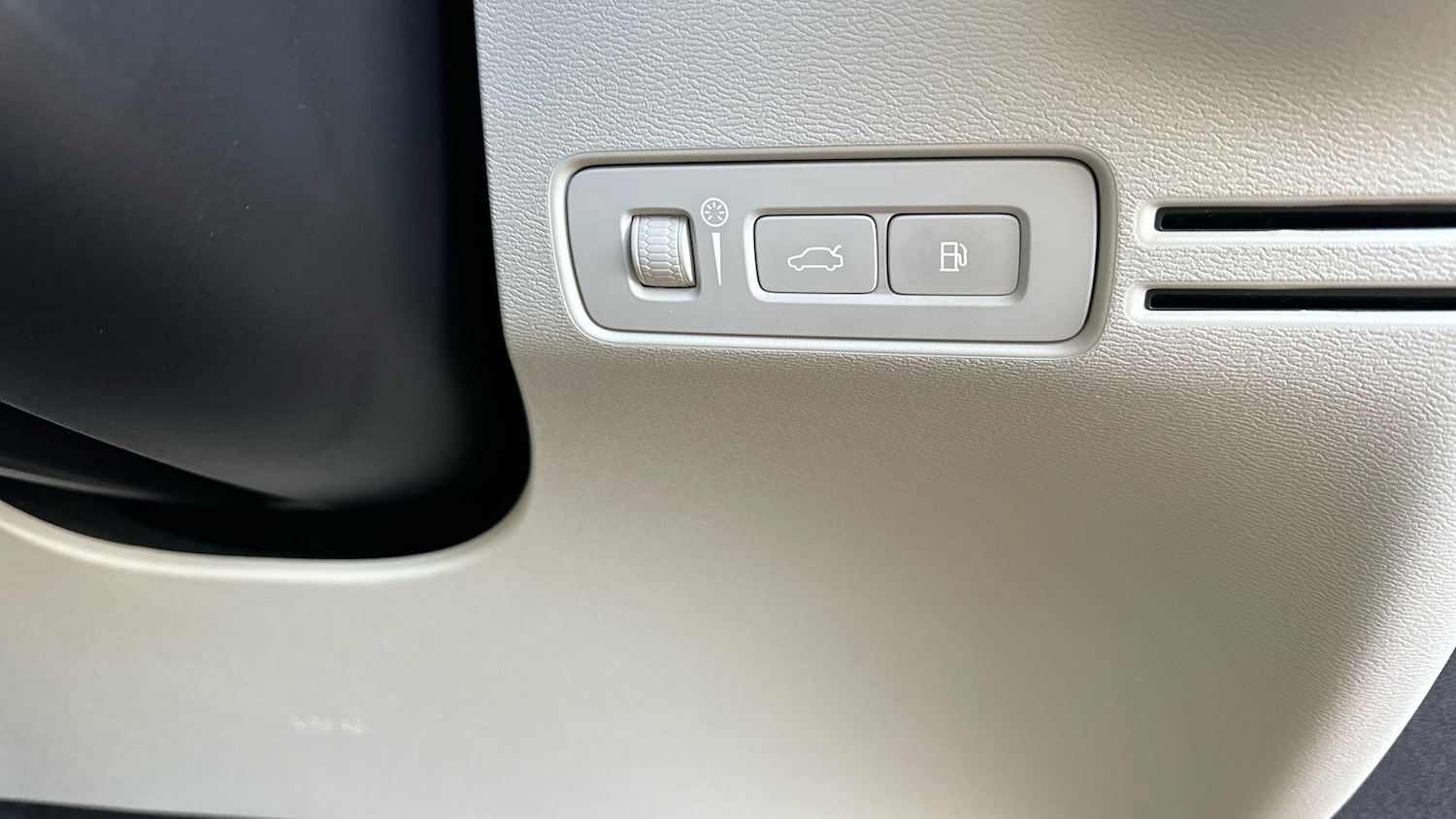 Used Volvo XC40 2022 for sale - 76712310: Photo 33