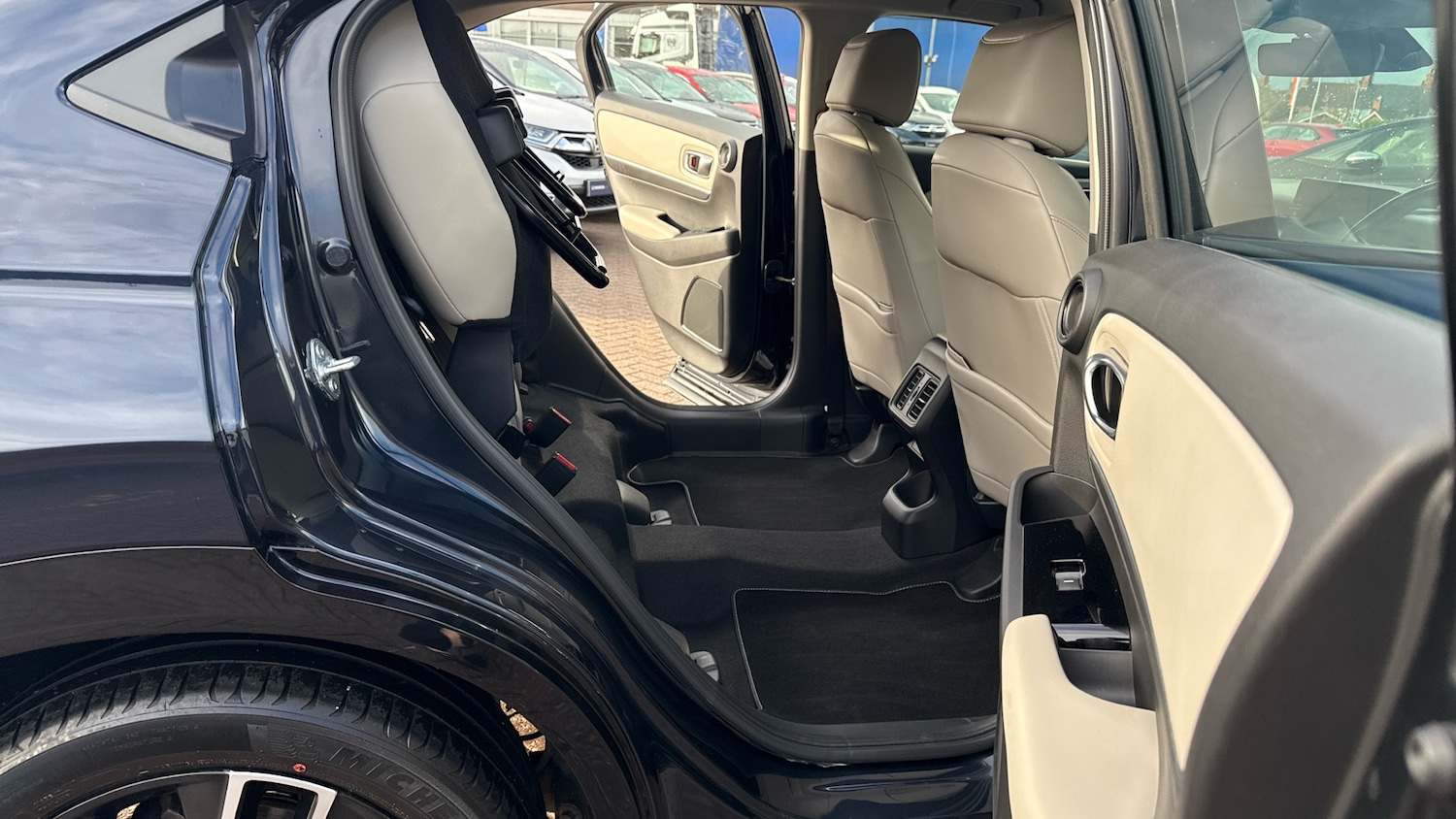 Used Honda HR-V 2022 for sale - 76830538: Photo 25