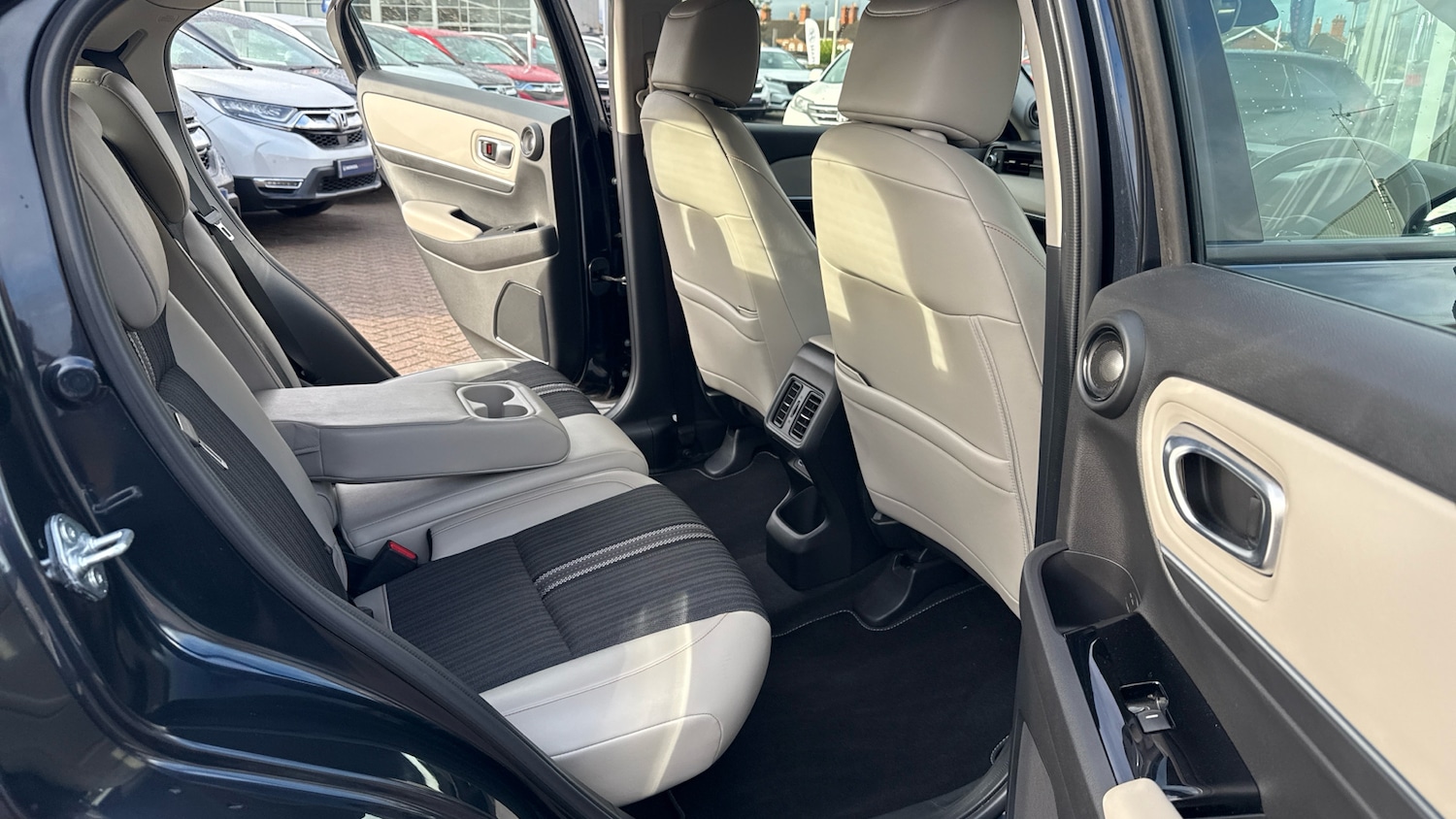 Used Honda HR-V 2022 for sale - 76830538: Photo 26