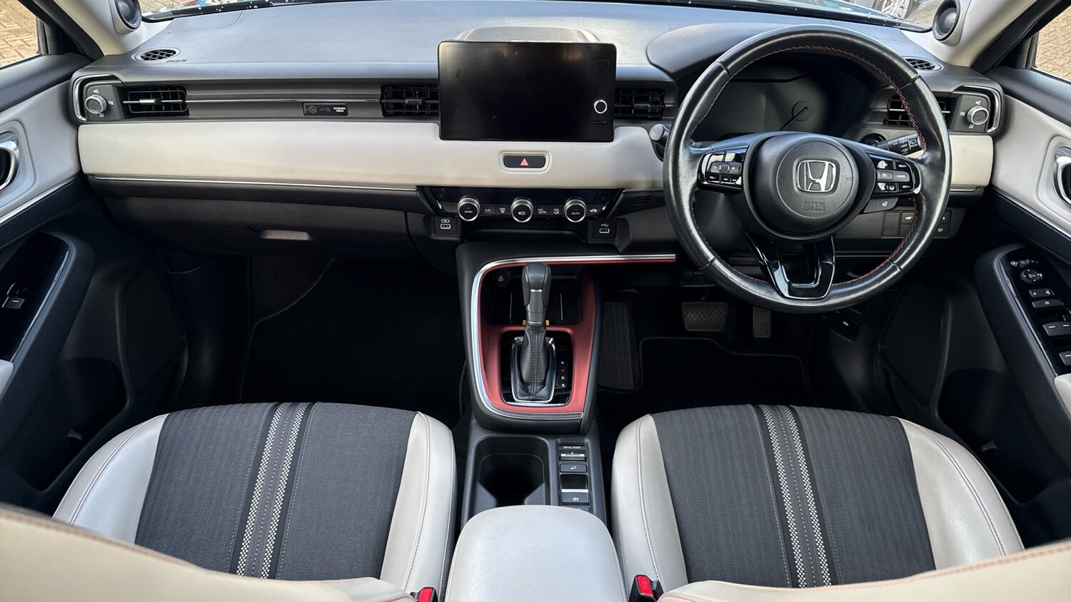 Used Honda HR-V 2022 for sale - 76830538: Photo 4