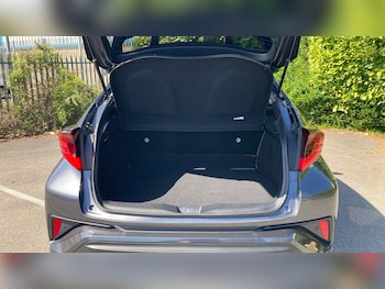 Used Toyota C-HR 2023 for sale - 78486662: Photo