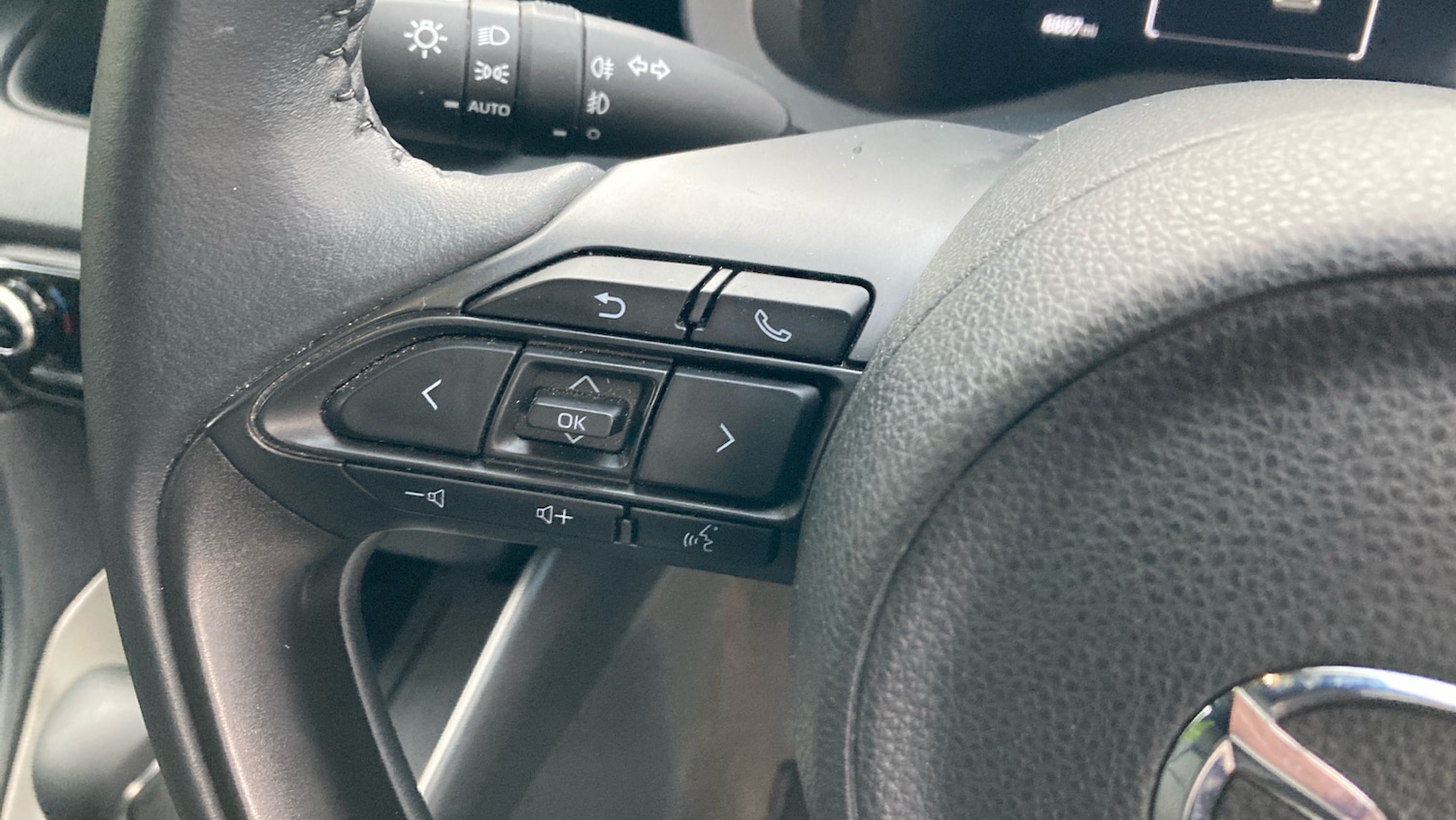 Used Mazda Mazda2 HYBRID 2024 for sale - 77915867: Photo 27