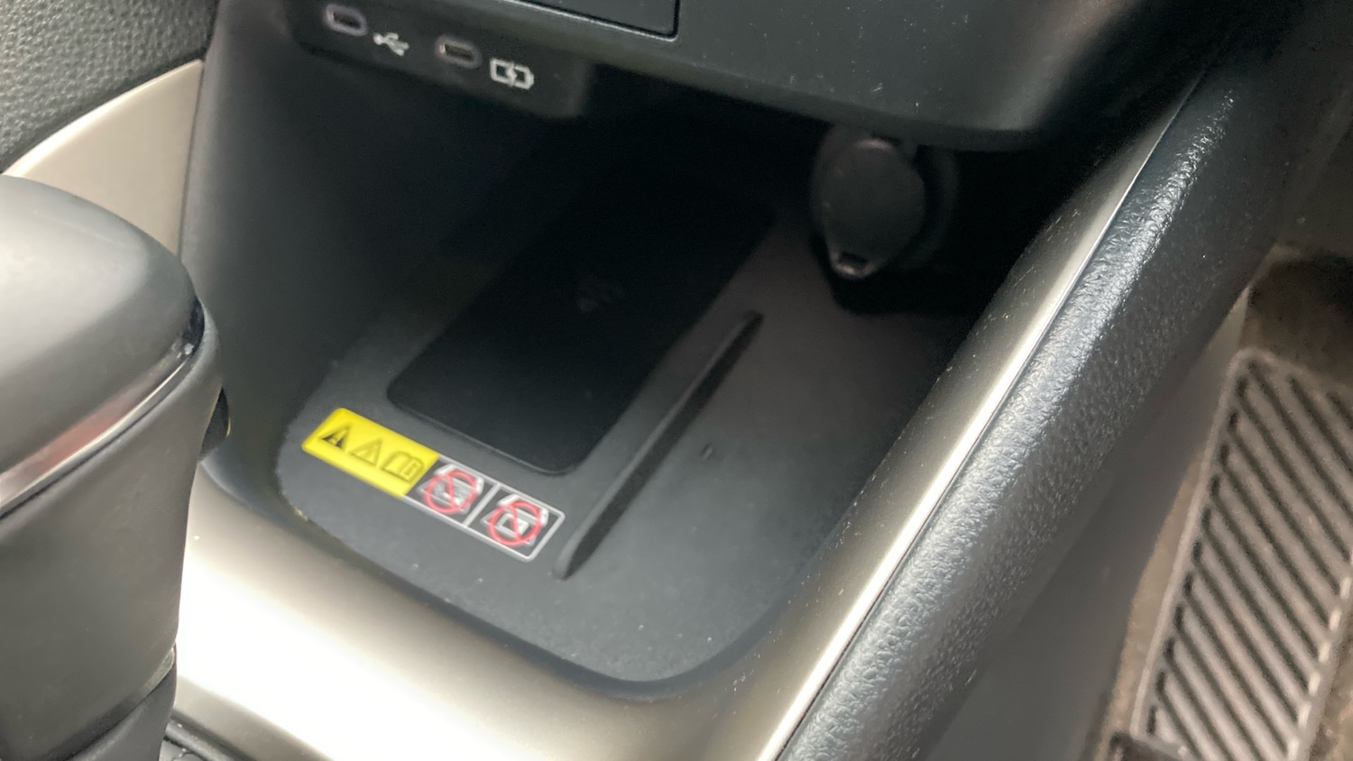 Used Mazda Mazda2 HYBRID 2024 for sale - 77915867: Photo 32