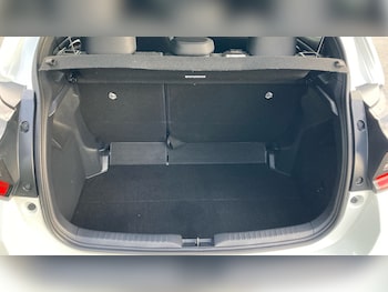 Used Mazda Mazda2 HYBRID 2024 for sale - 77915867: Photo