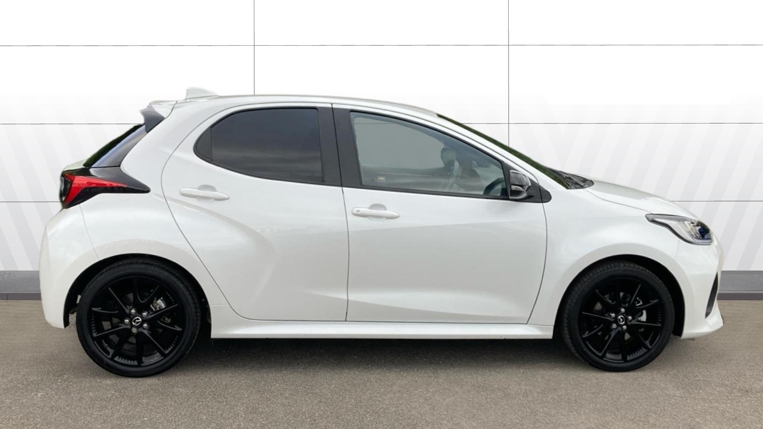 Used Mazda Mazda2 HYBRID 2024 for sale - 77915867: Photo 5