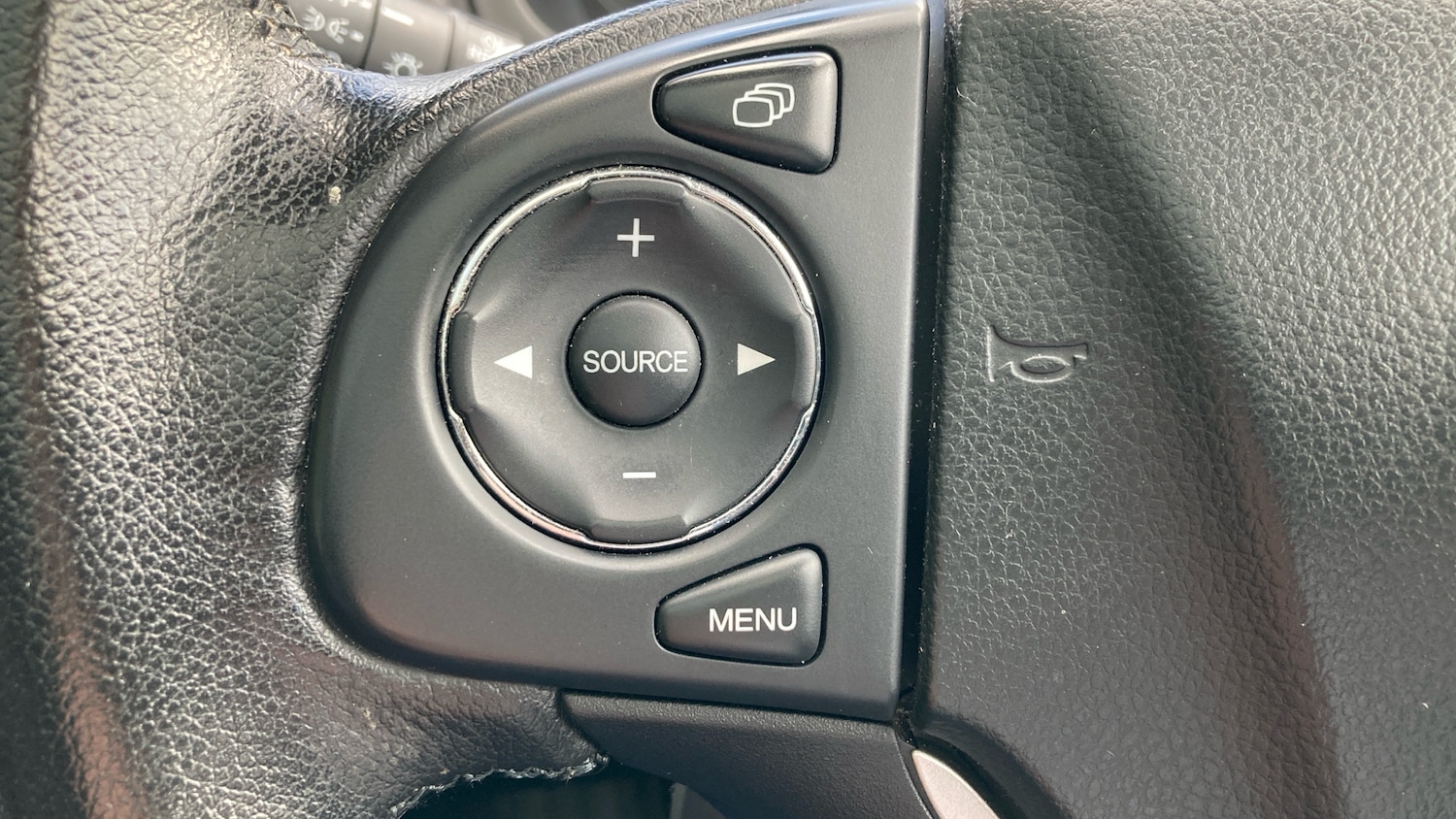 Used Honda CR-V 2017 for sale - 76480225: Photo 50