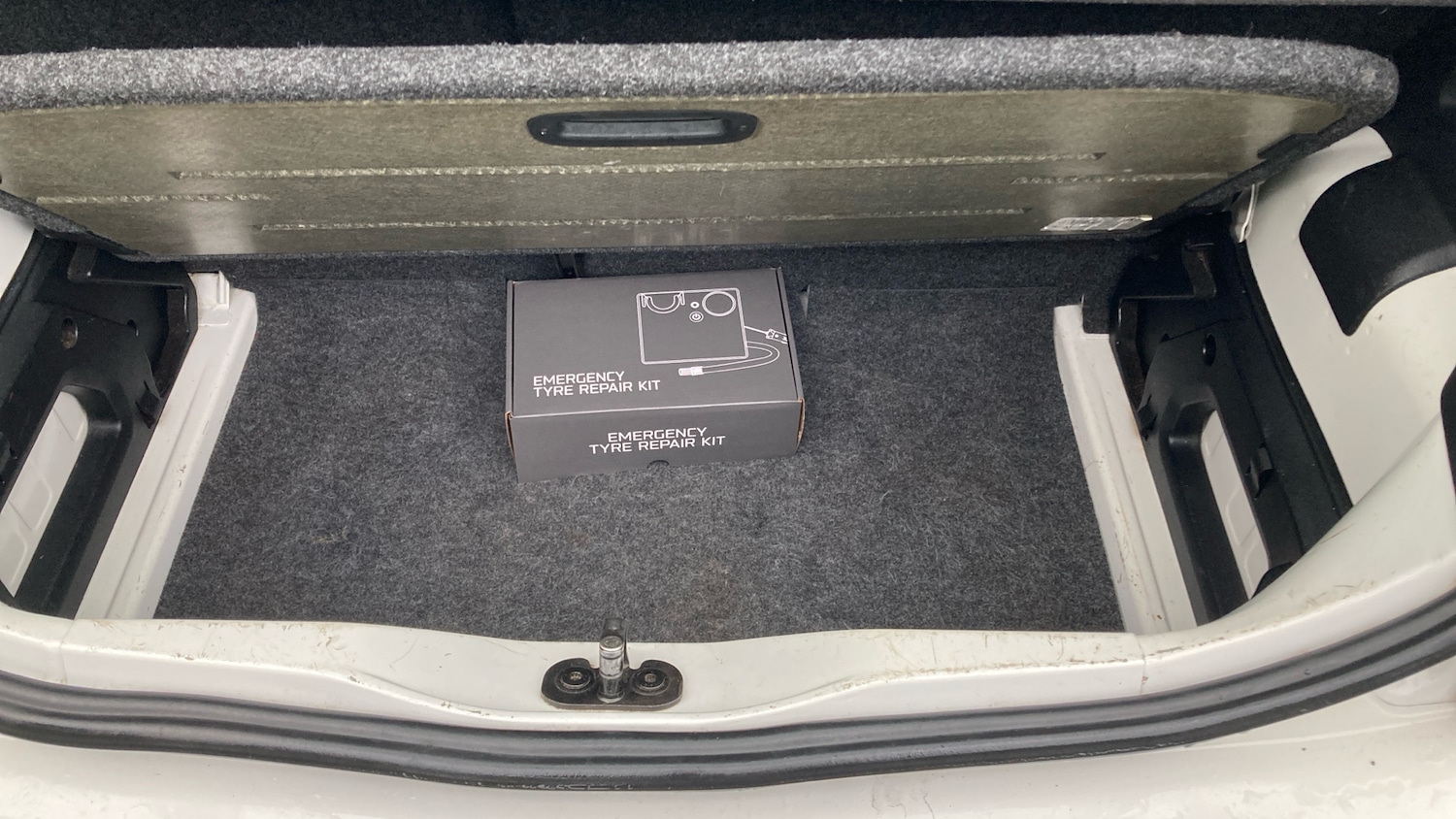 Used Volkswagen up! 2015 for sale - 77220744: Photo 28