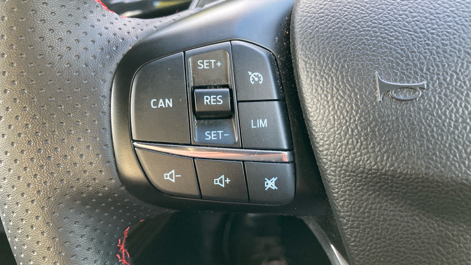 Used Ford Focus 2022 for sale - 76904903: Photo 34