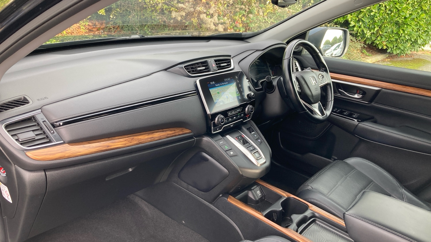 Used Honda CR-V 2020 for sale - 76603281: Photo 2