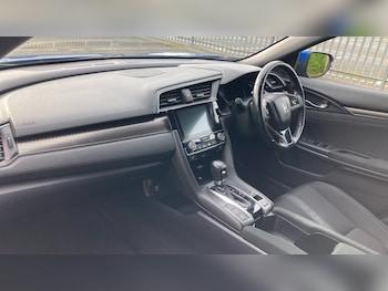 Used Honda Civic 2020 for sale - 76405140: Photo