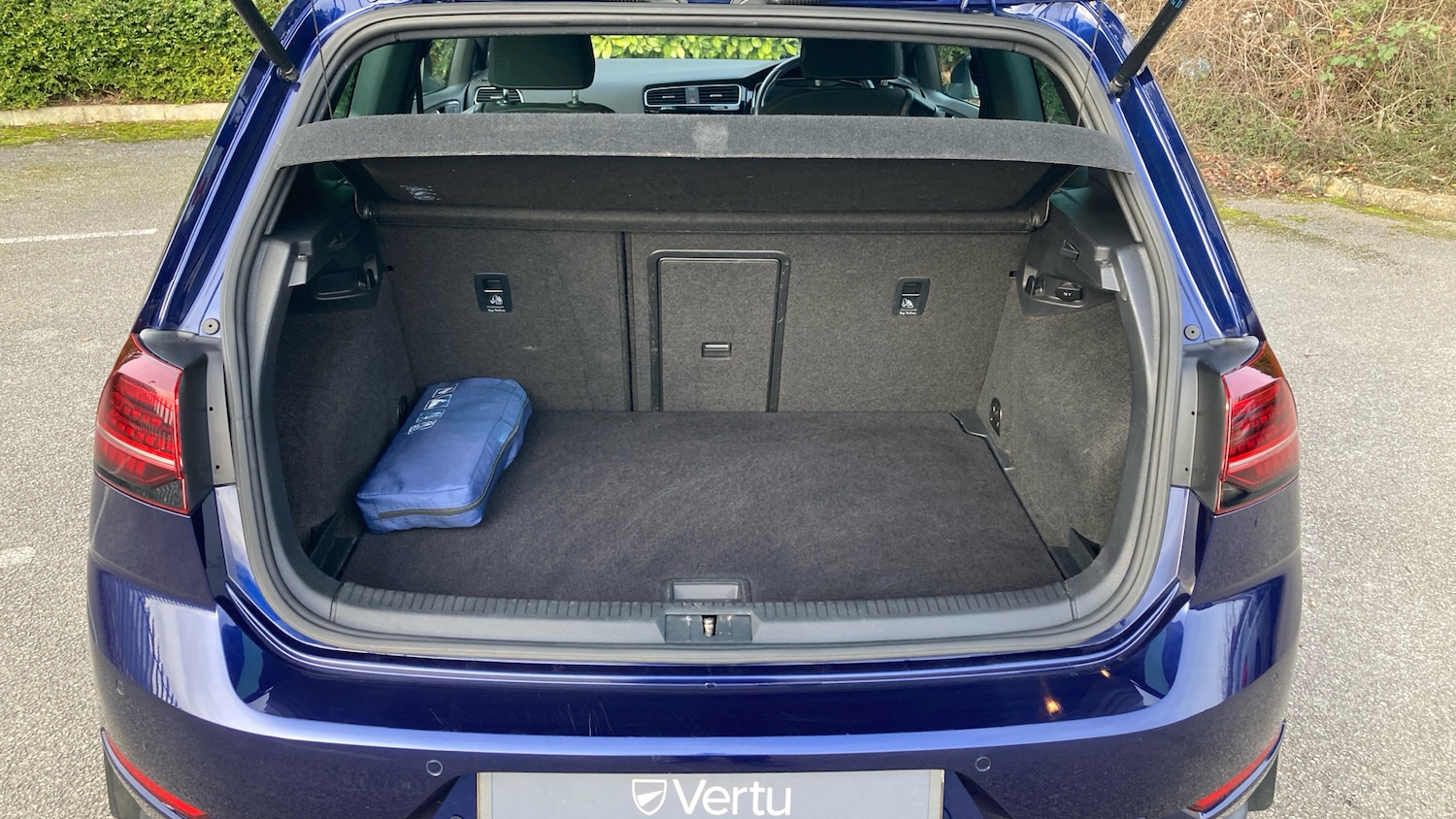 Used Volkswagen Golf 2017 for sale - 77804315: Photo 4