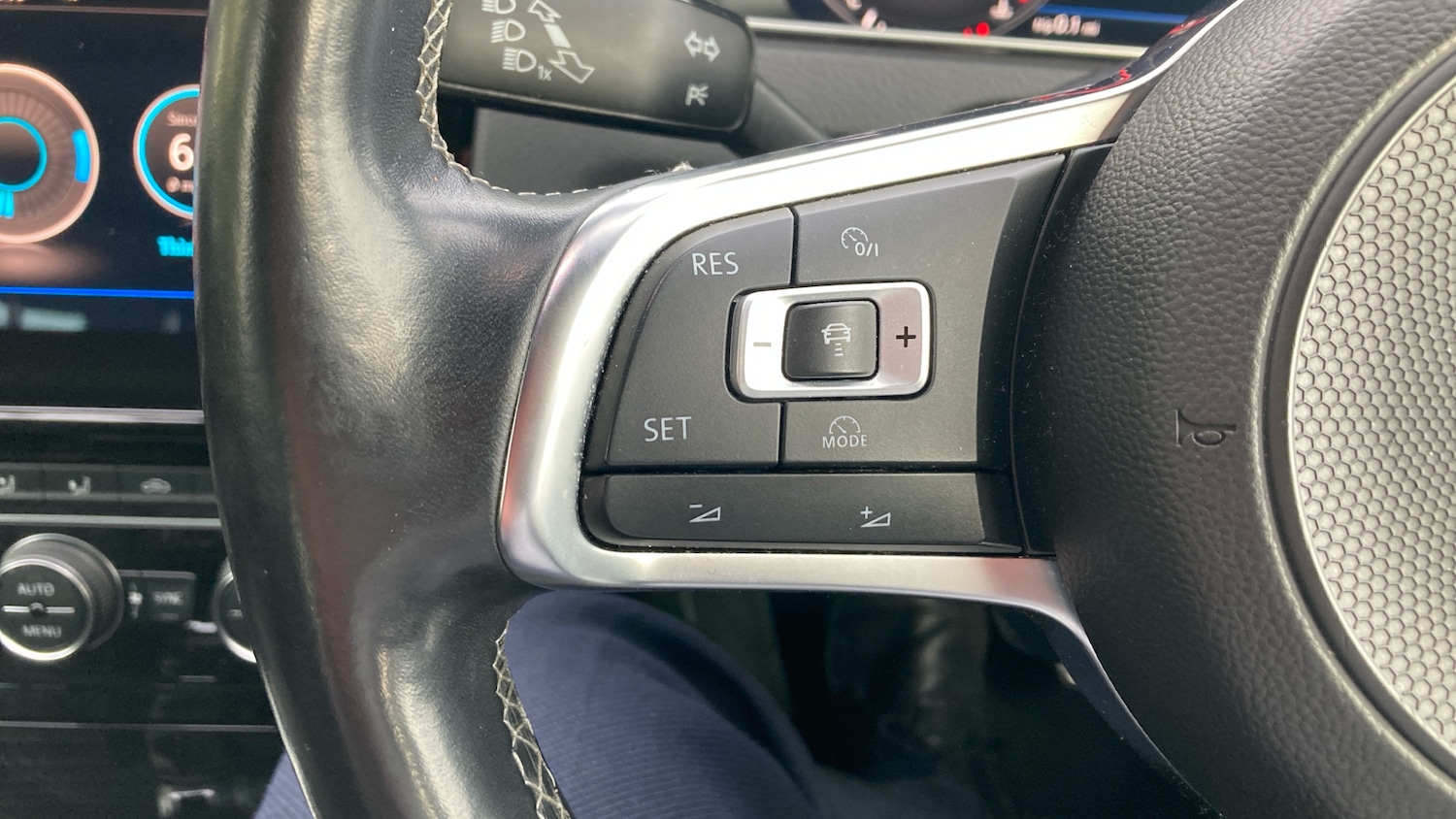 Used Volkswagen Golf 2017 for sale - 77804315: Photo 47