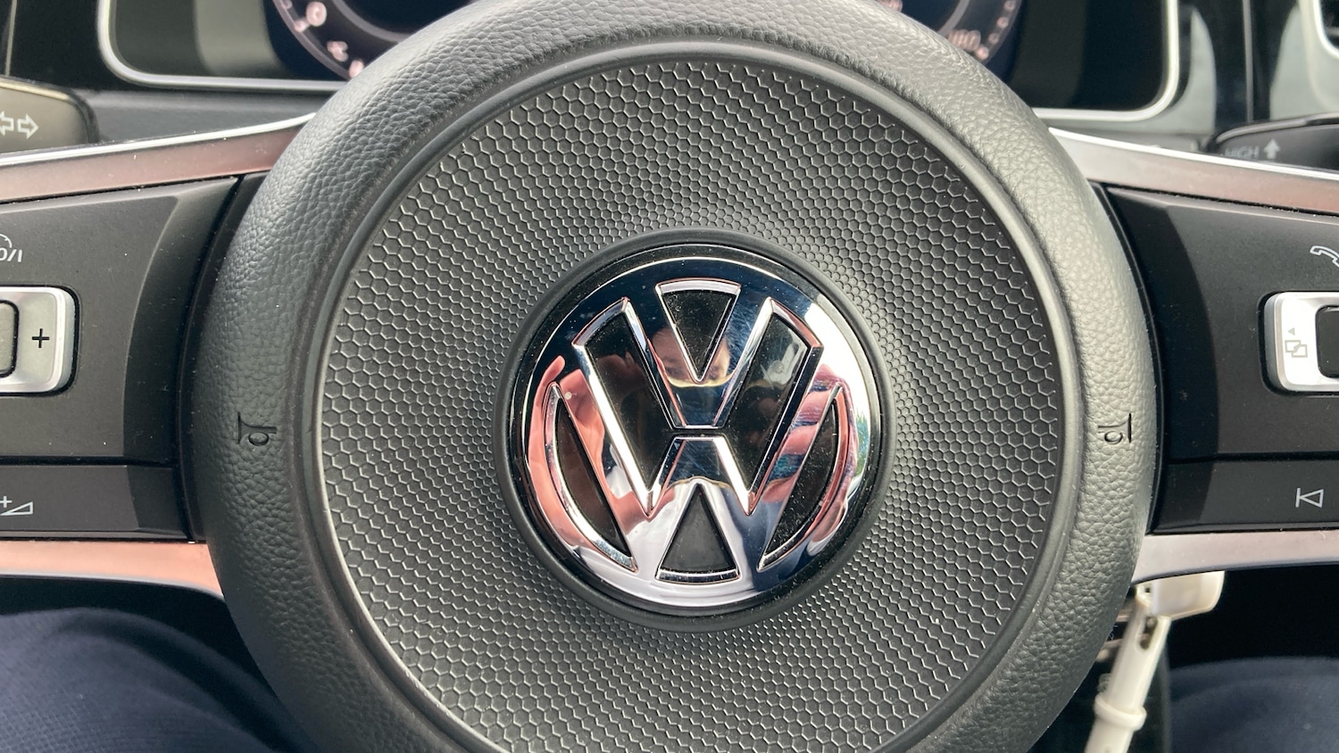 Used Volkswagen Golf 2017 for sale - 77804315: Photo 49