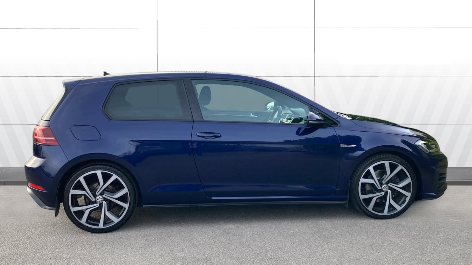 Used Volkswagen Golf 2017 for sale - 77804315: Photo 5