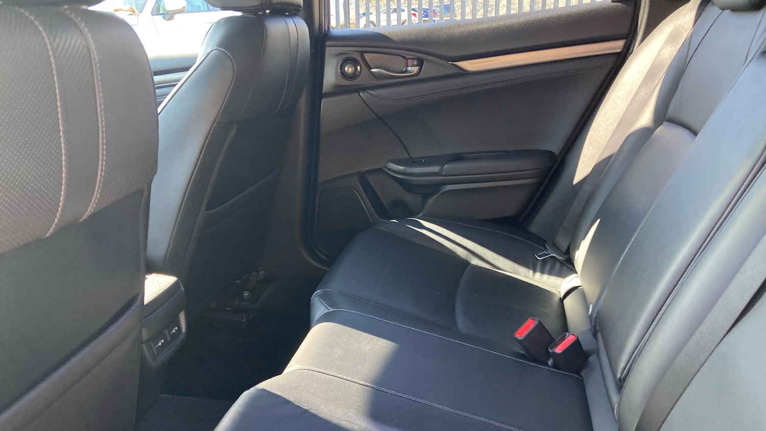 Used Honda Civic 2017 for sale - 77975761: Photo 16