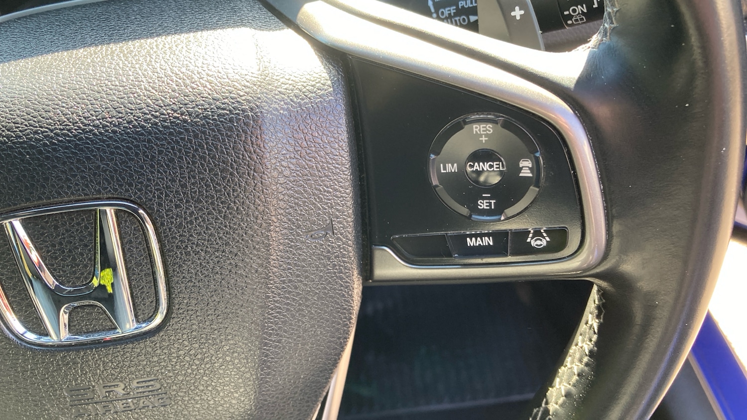 Used Honda Civic 2017 for sale - 77975761: Photo 32