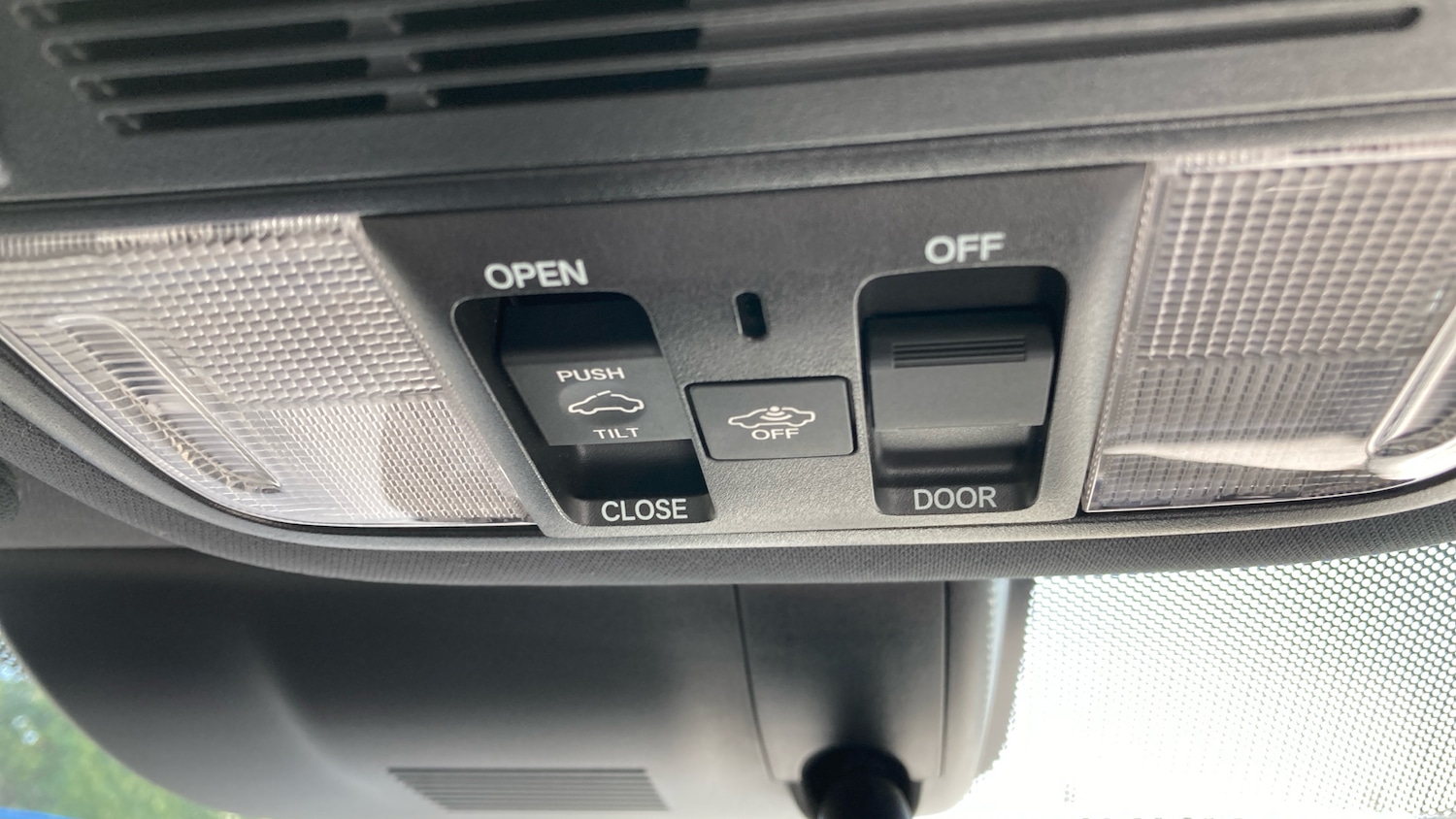 Used Honda Civic 2017 for sale - 77975761: Photo 37