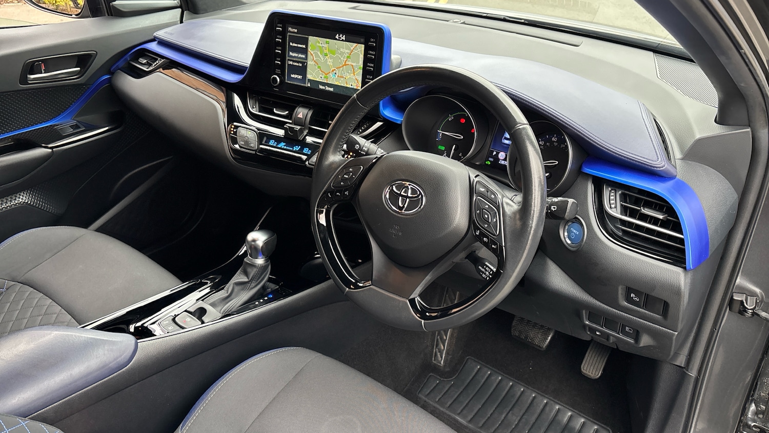 Used Toyota C-HR 2021 for sale - 77339140: Photo 11