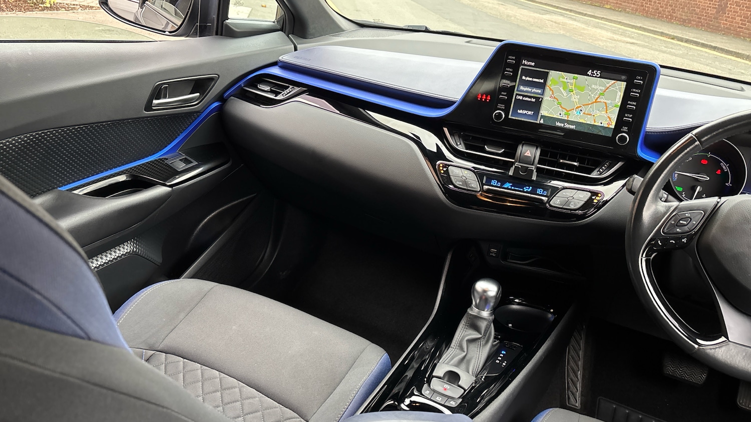 Used Toyota C-HR 2021 for sale - 77339140: Photo 14