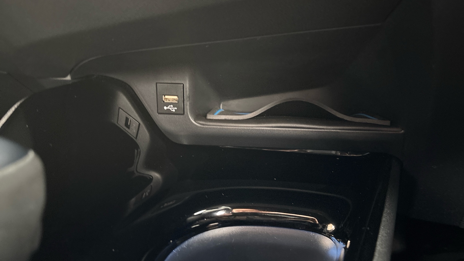 Used Toyota C-HR 2021 for sale - 77339140: Photo 41