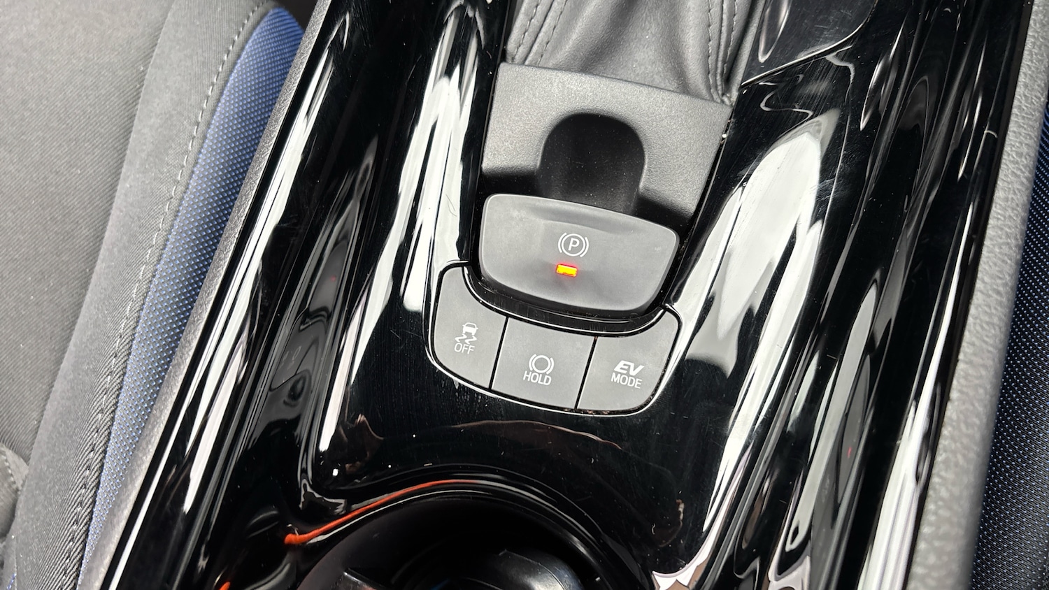 Used Toyota C-HR 2021 for sale - 77339140: Photo 43