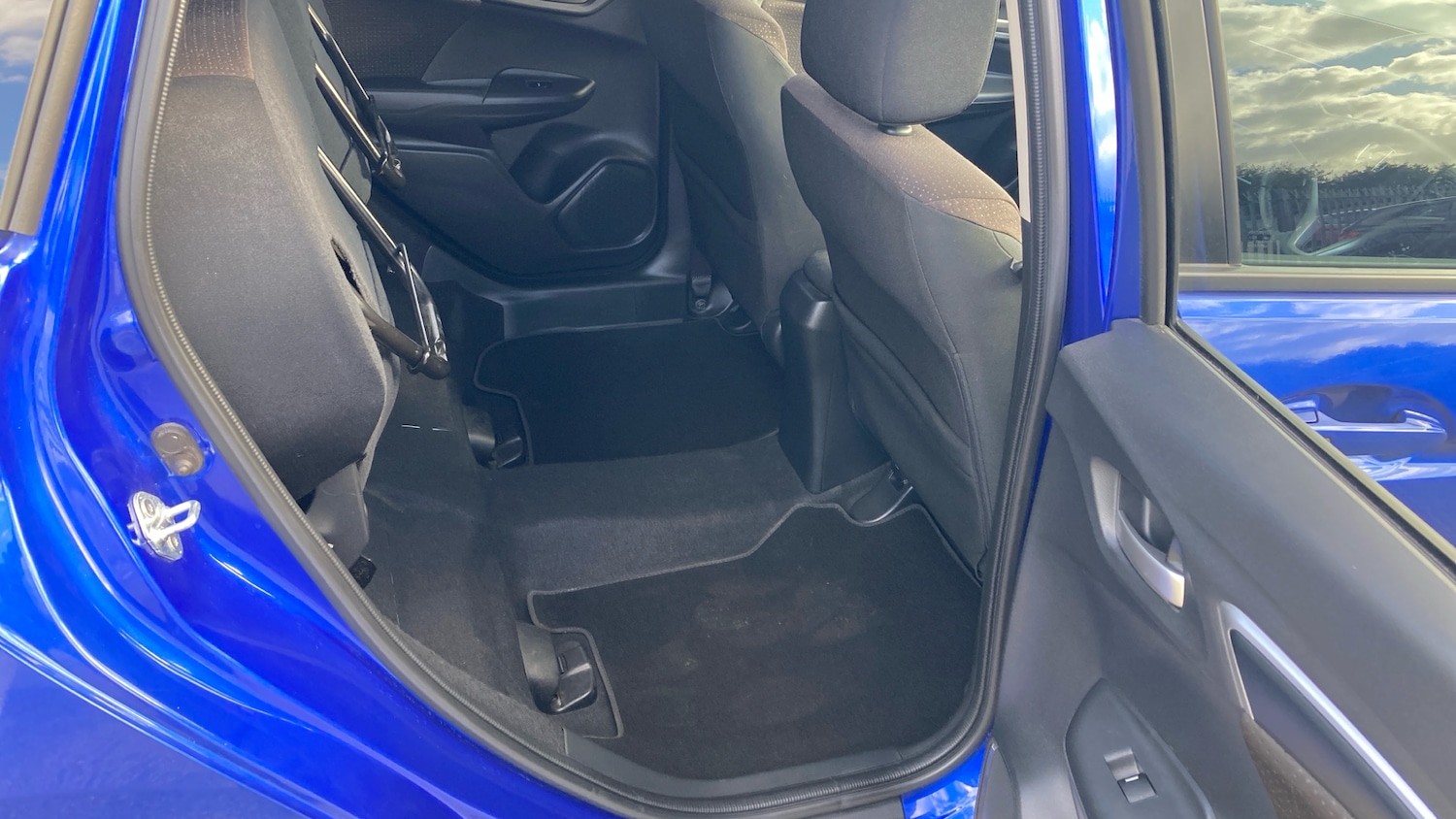 Used Honda Jazz 2017 for sale - 76461744: Photo 27