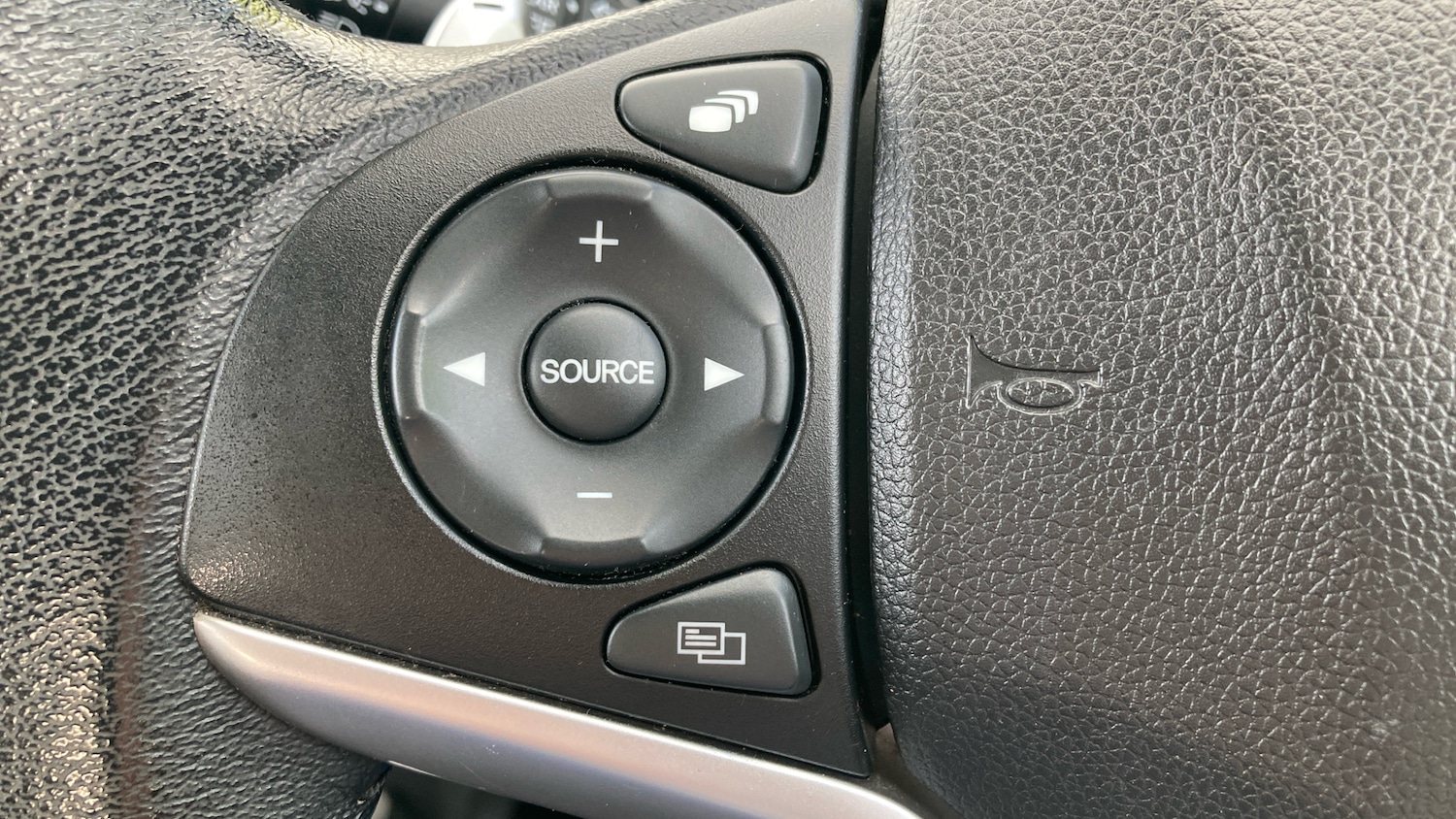 Used Honda Jazz 2017 for sale - 76461744: Photo 33