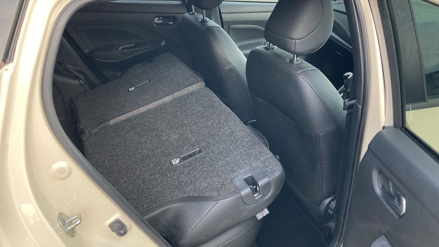 Used Nissan Micra 2022 for sale - 76490423: Photo 28