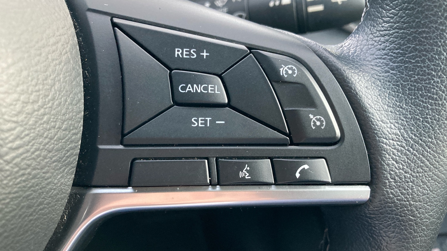 Used Nissan Micra 2022 for sale - 76490423: Photo 40