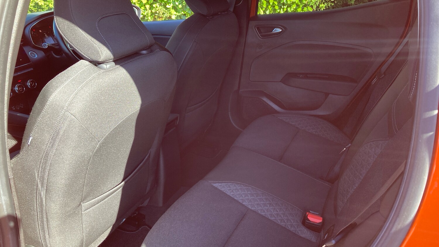 Used Renault Clio 2020 for sale - 76038175: Photo 16