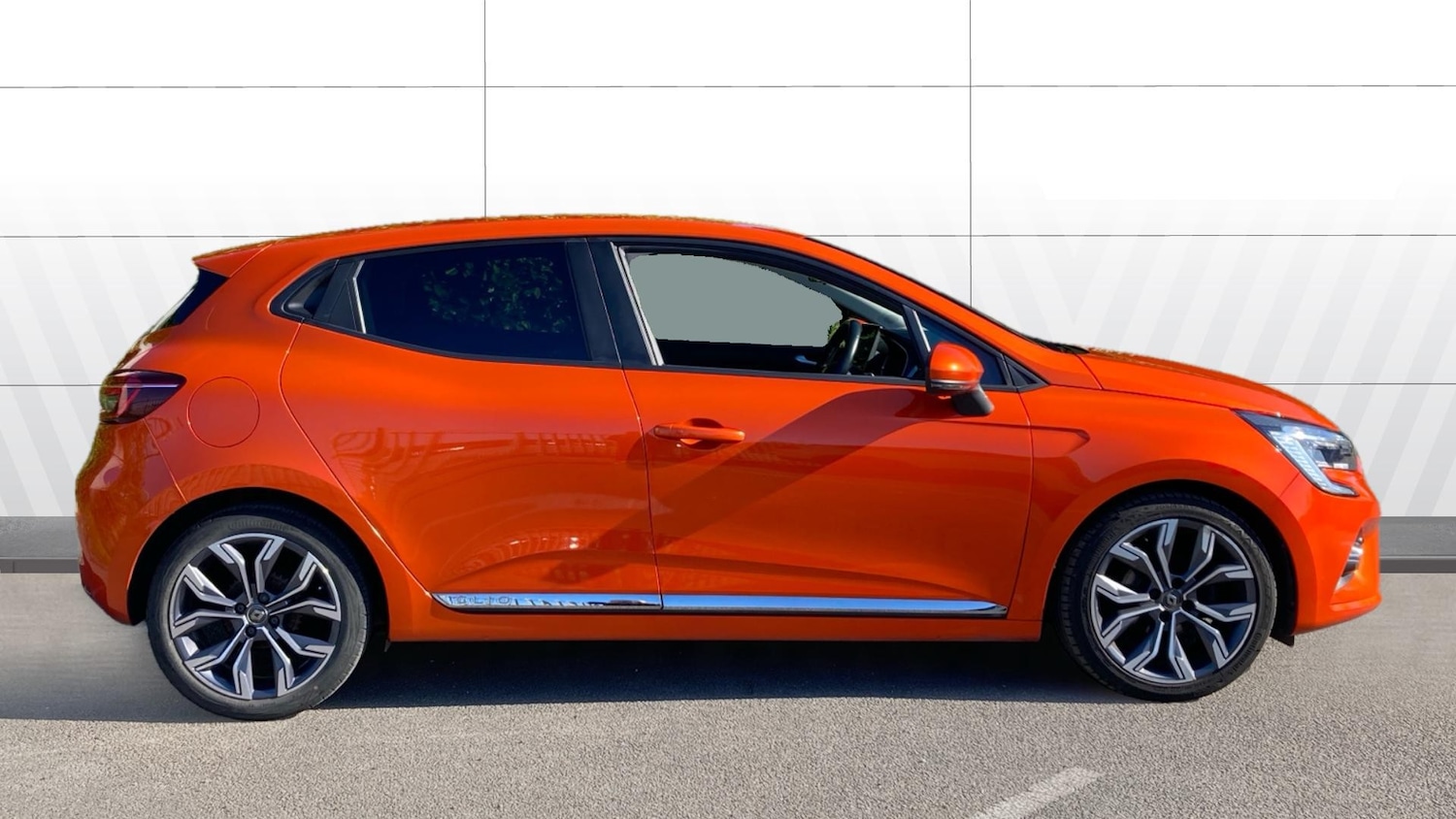 Used Renault Clio 2020 for sale - 76038175: Photo 5