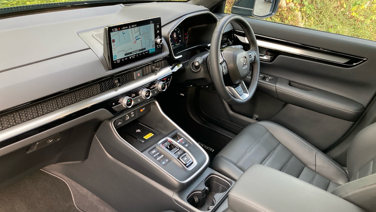 Used Honda CR-V 2025 for sale - 76557281: Photo 2