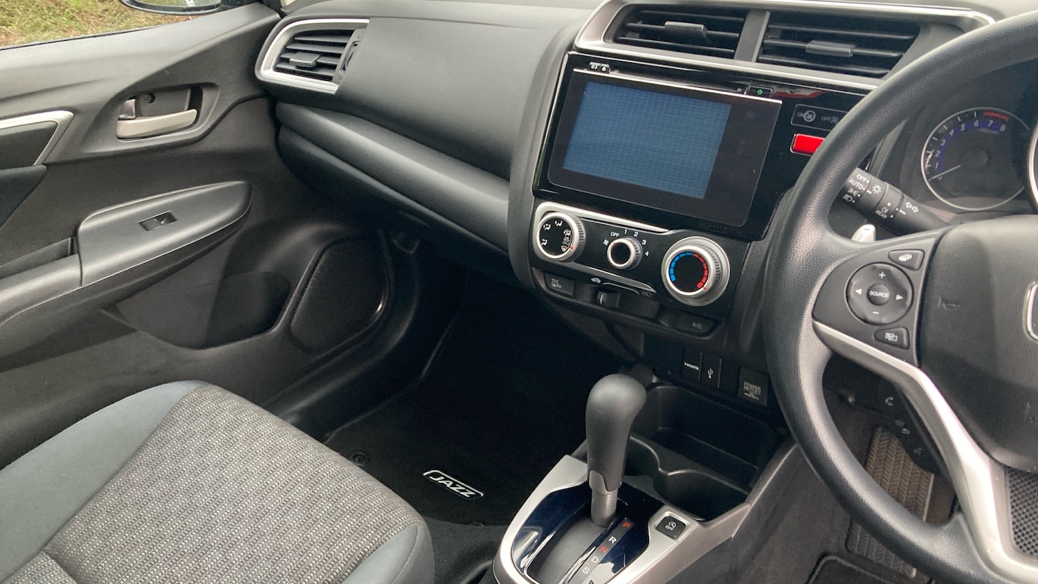 Used Honda Jazz 2015 for sale - 77617745: Photo 14