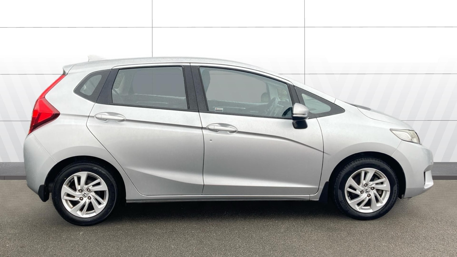 Used Honda Jazz 2015 for sale - 77617745: Photo 5