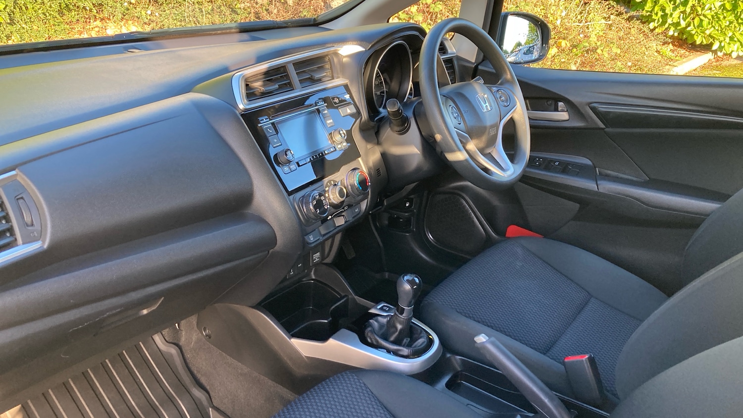 Used Honda Jazz 2019 for sale - 76792881: Photo 2