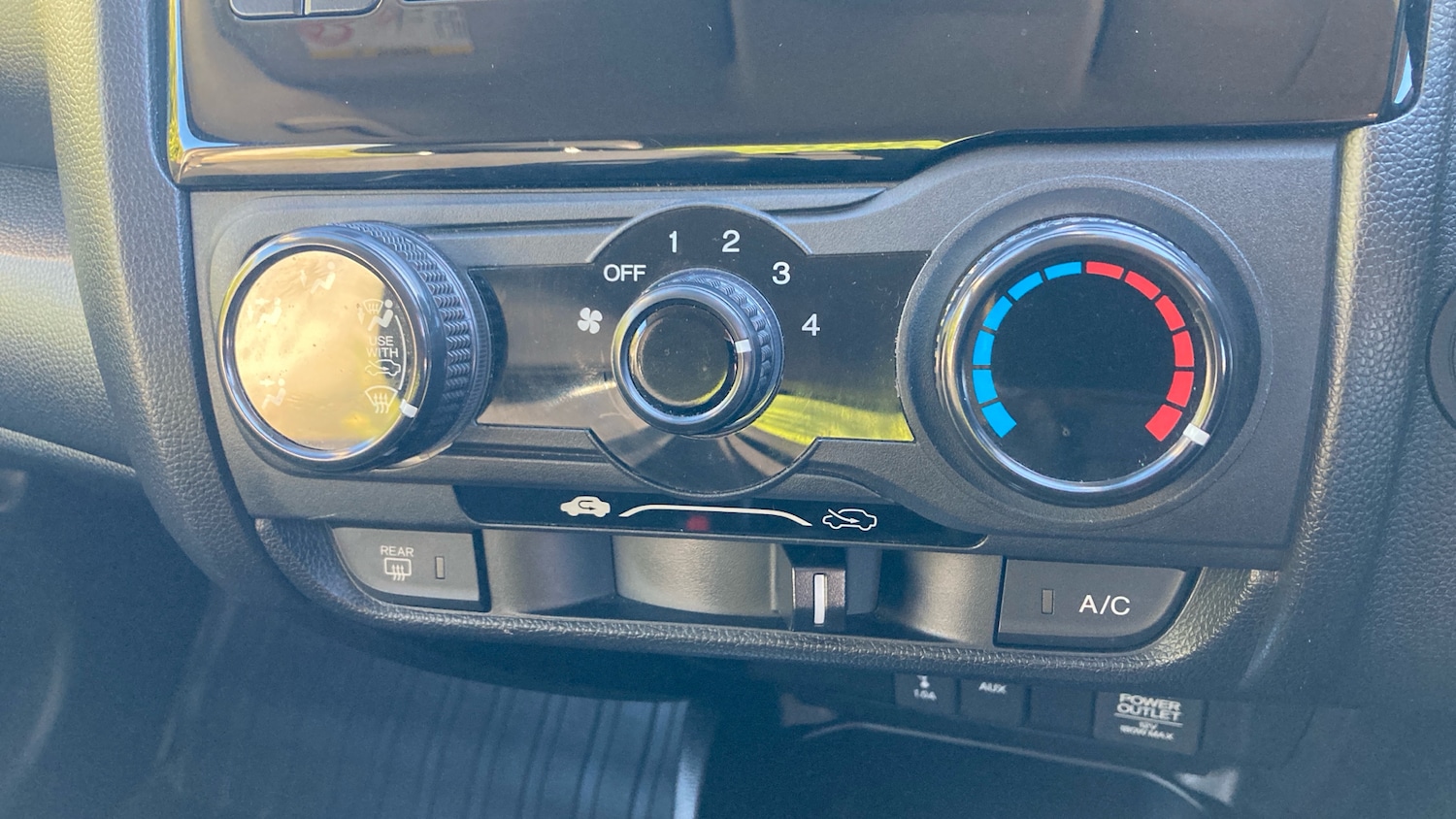 Used Honda Jazz 2019 for sale - 76792881: Photo 25