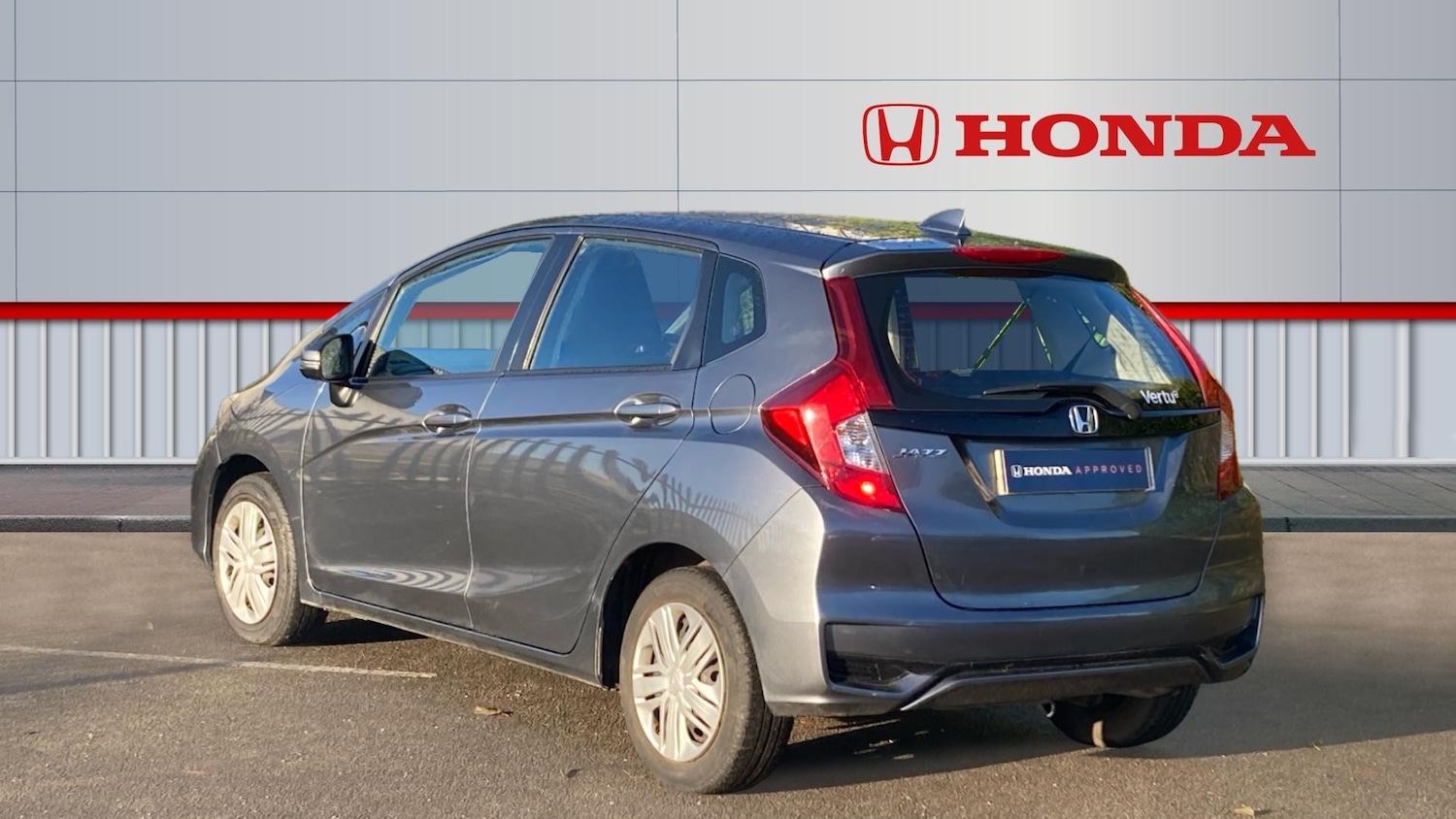 Used Honda Jazz 2019 for sale - 76792881: Photo 3