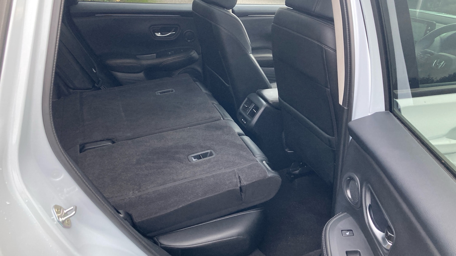 Used Honda ZR-V 2024 for sale - 76566154: Photo 25