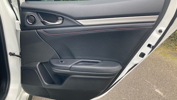 Used Honda Civic 2018 for sale - 76222153: Photo 28