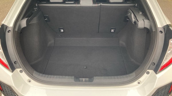 Used Honda Civic 2018 for sale - 76222153: Photo 29