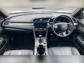 Used Honda Civic 2018 for sale - 76222153: Photo 4