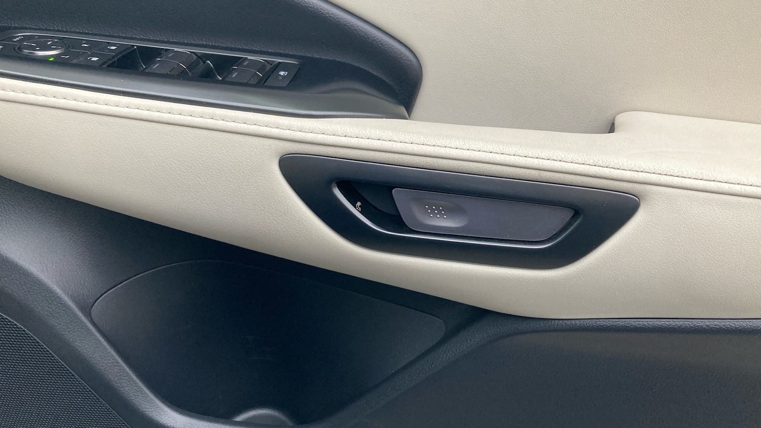 Used Lexus LBX 2025 for sale - 77450313: Photo 36