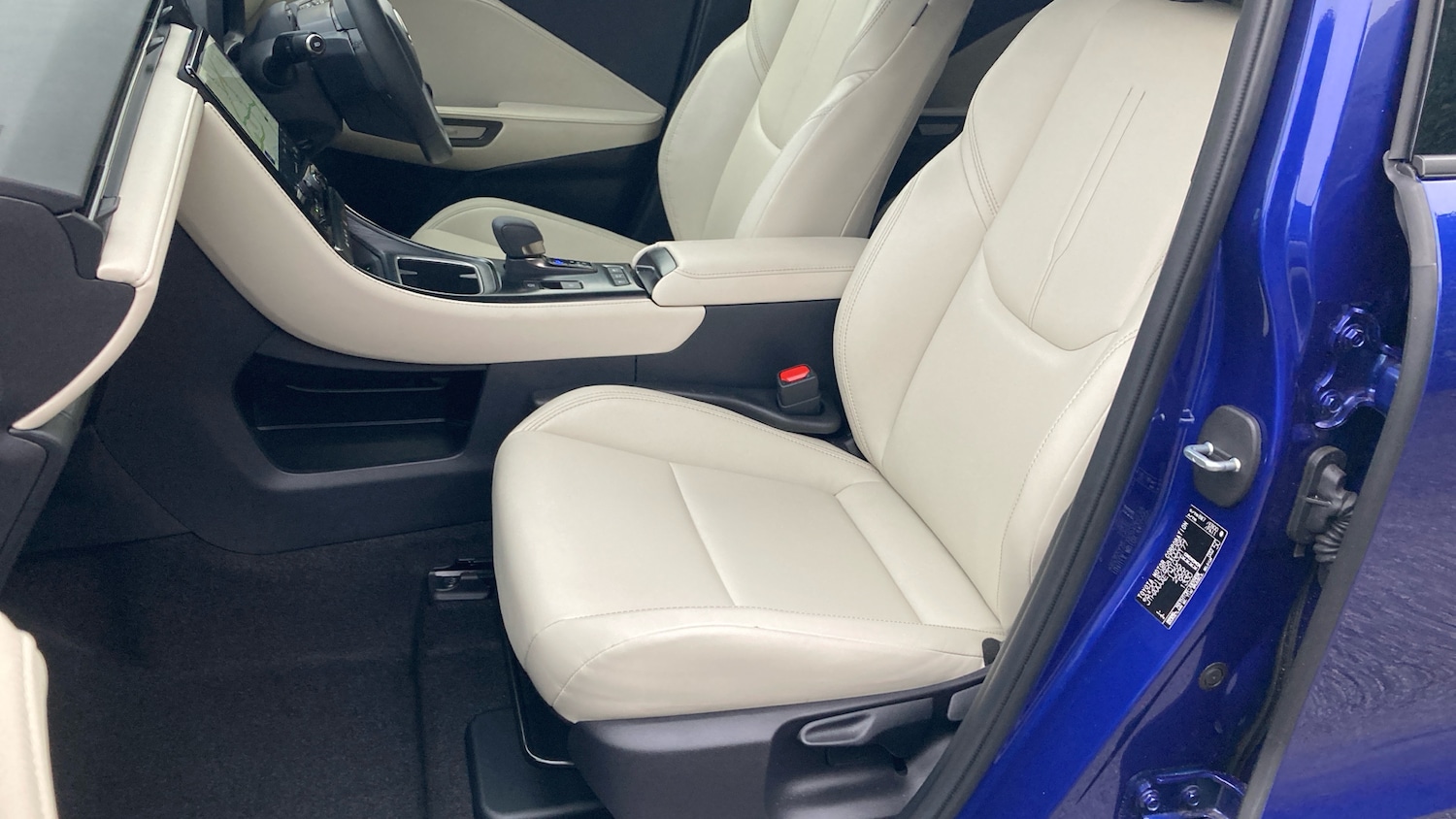 Used Lexus LBX 2025 for sale - 77450313: Photo 43