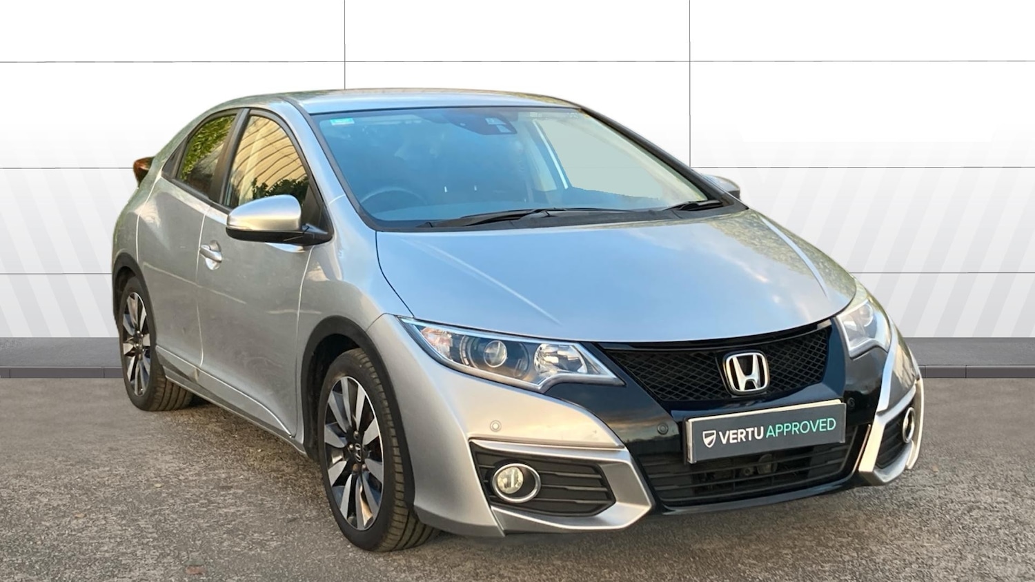 Used Honda Civic 2017 for sale - 76933010: Photo 1